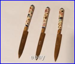 1880s Nürnberg GG Leykauf SET OF THREE PORECLAIN FLORAL PATTERNED HANDLED KNIVES