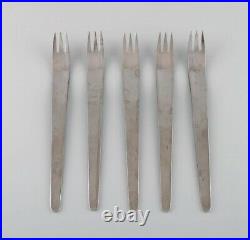 Arne Jacobsen for Georg Jensen. Modernist AJ cutlery. Five dinner forks