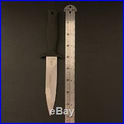 GERBER LEGENDARY BLADES COMMAND 1 SURVIVAL 9 KNIFE With CORDURA SHEATH NO. 5900