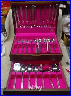 GORGEOUS ONEIDA COMMUNITY STAINLESS STEEL Flatware SET SVC for 12+ Must C