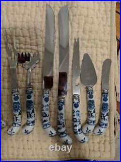 House of Prill Sheffield, England, Blue Onion Cutlery Set