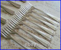 Wallace 18/10 Stainless Flatware Williamsport Pattern Glossy 68 Pieces